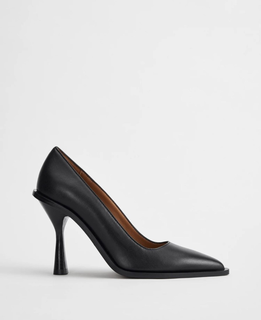 New Zoe Fashion Ferrere Black Nappa Pumps